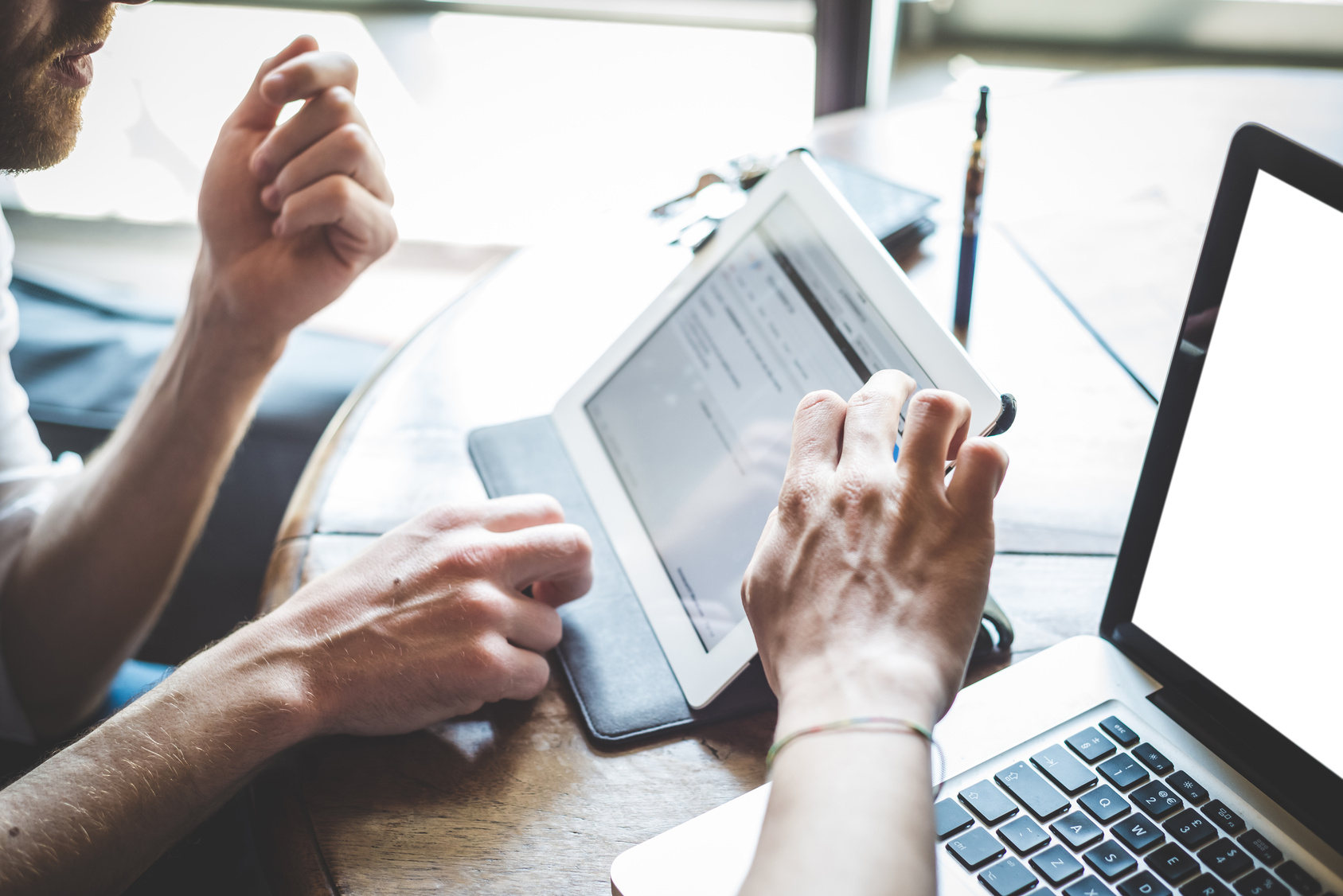 Getting To Know VoIP Devices Of UC Solution